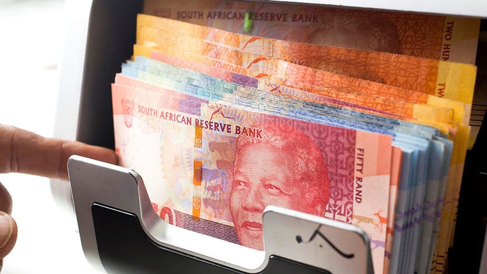 A comprehensive guide on child maintenance laws in South Africa. Learn about parents' responsibilities and key legal insights.